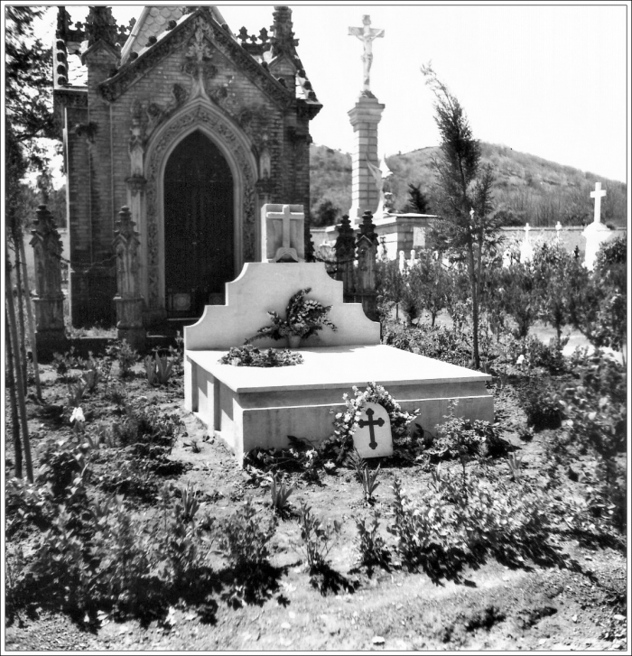 1958 Constantina Tombe Léon-Marie.jpg