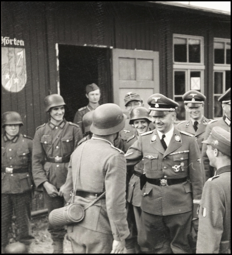 Pieske Himmler Légion.jpg