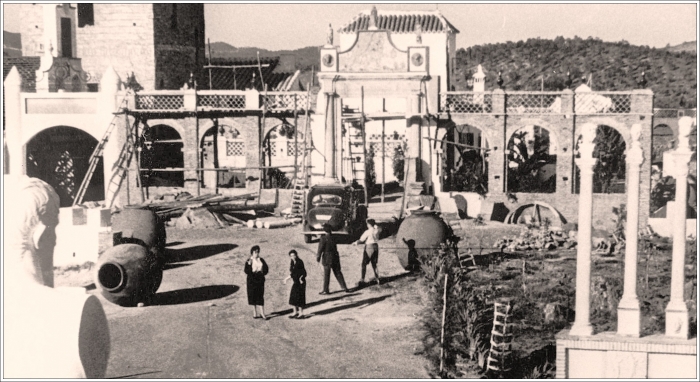 Carlina construction.jpg