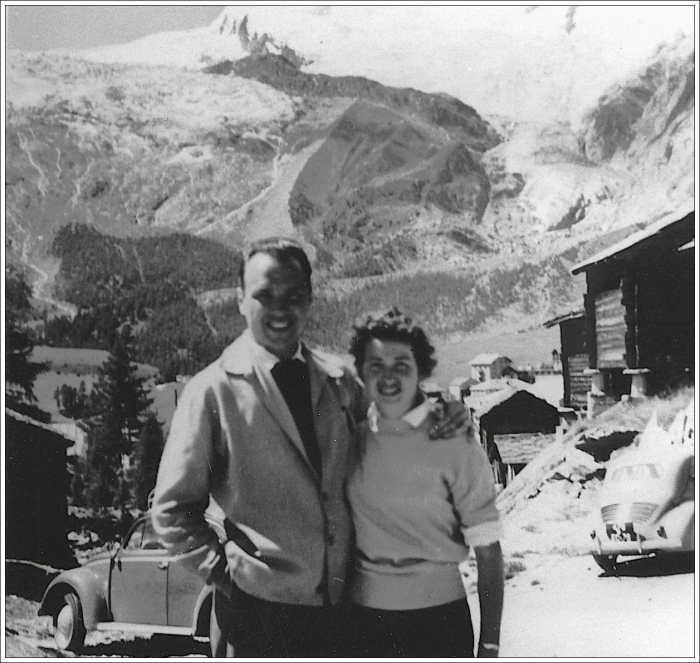 Roland+Chantal Suisse 08.1957.jpg